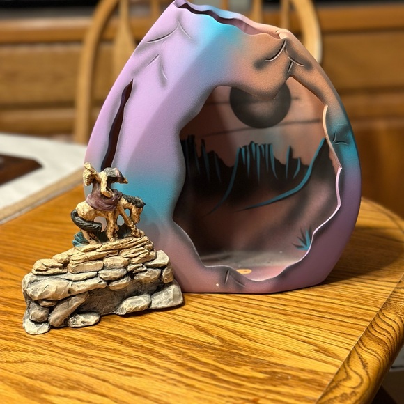 J Vincent Studios Vintage Art Pottery Southwest Cut Out Vase m - Picture 3 of 9